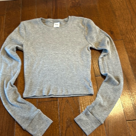 TNA Tops - Gray size small TNA crop top